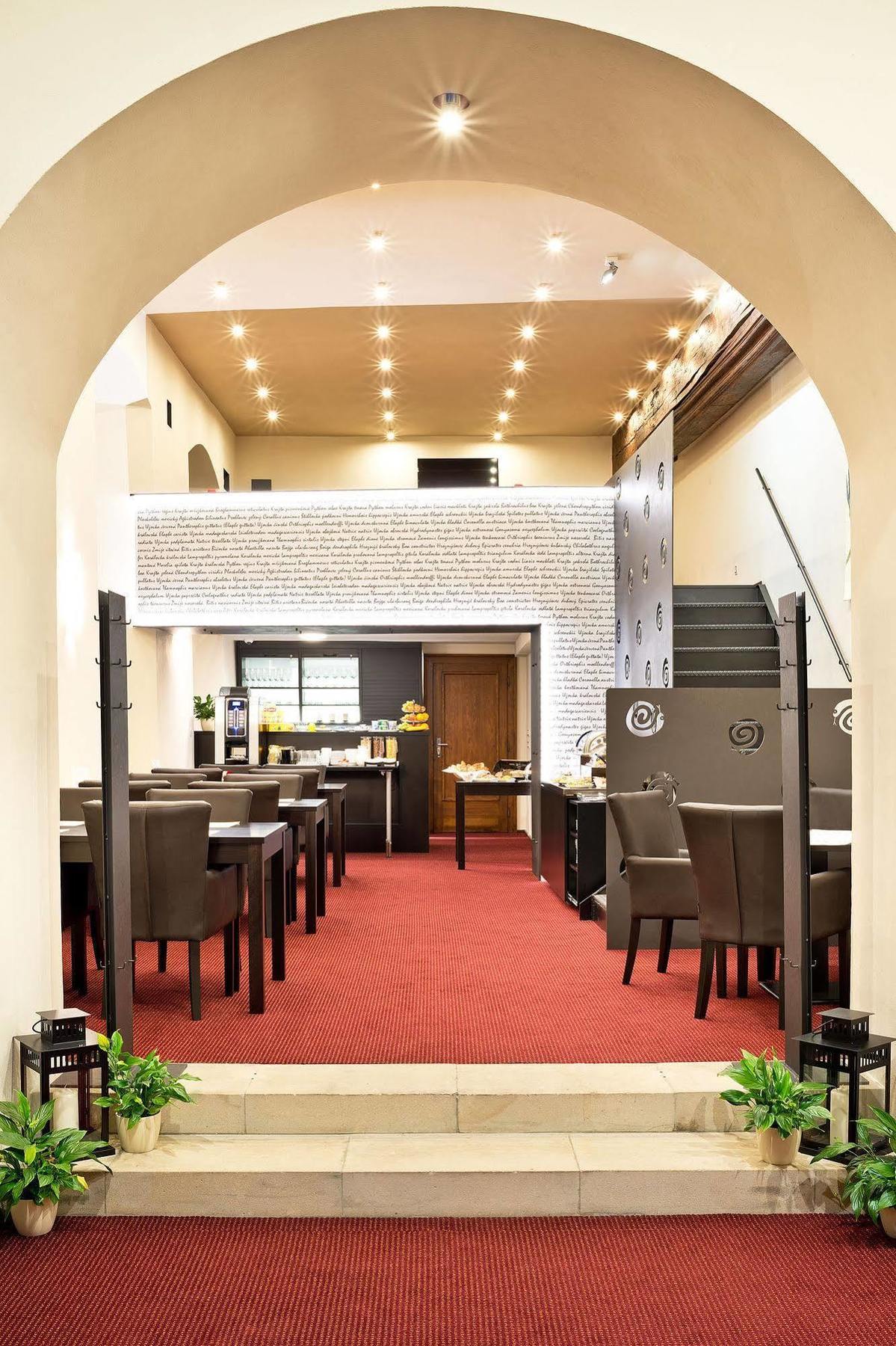 Hotel U Hada Zatec Žatec Exterior foto