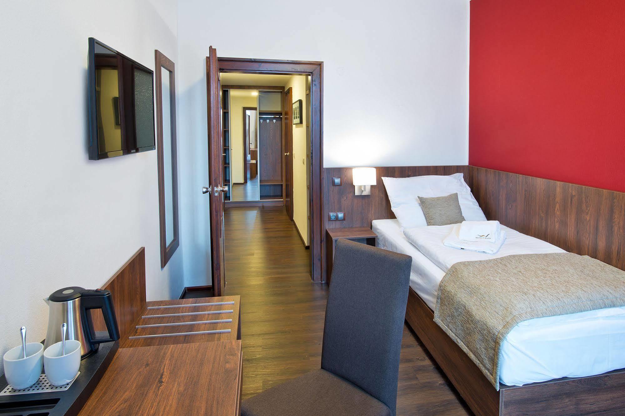 Hotel U Hada Zatec Žatec Exterior foto
