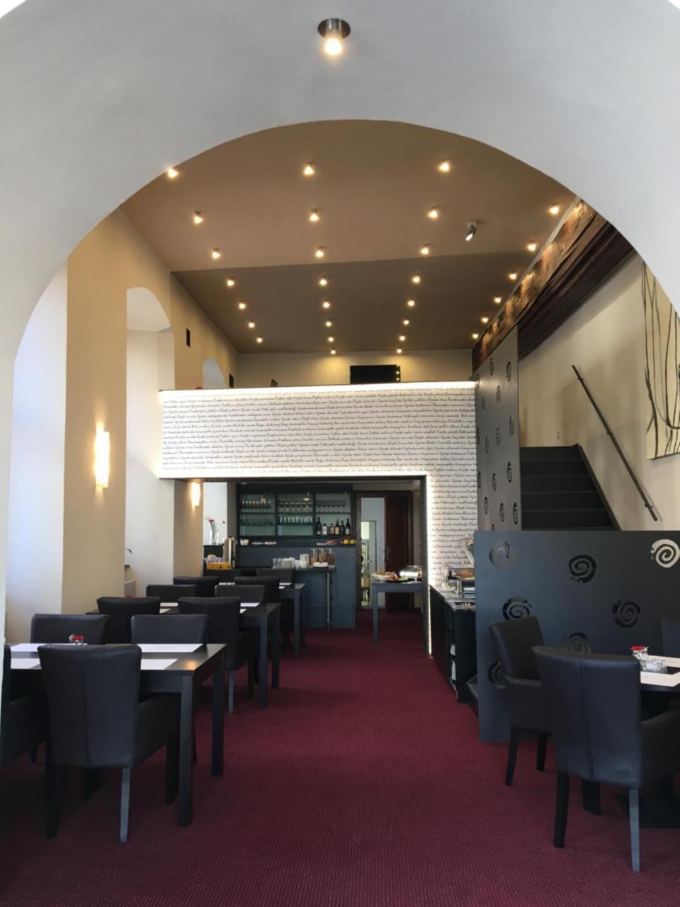 Hotel U Hada Zatec Žatec Exterior foto